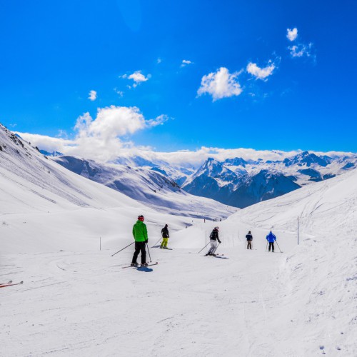 Skiërs in La Plagne